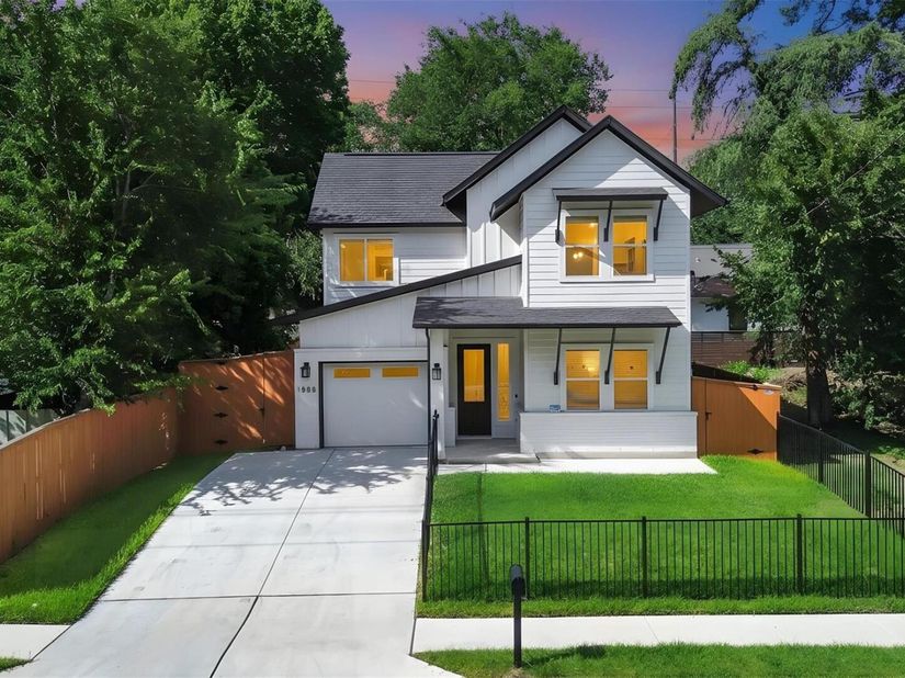 1808 Holly ST, Austin TX 78702