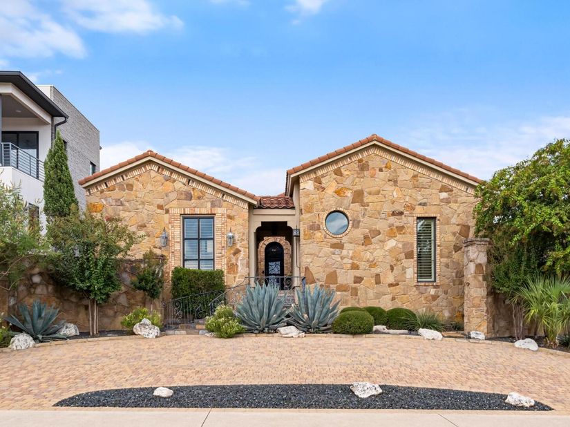 12912 Luna Montana WAY S, Austin TX 78732