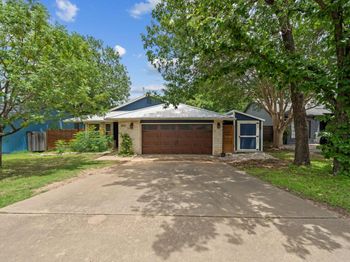 8519 Palace PKWY