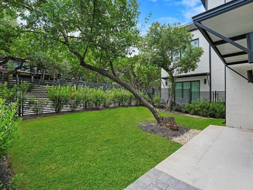 1719 Spyglass DR 17, Austin TX 78746