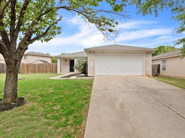 105 Stanford DR, Leander TX 78641