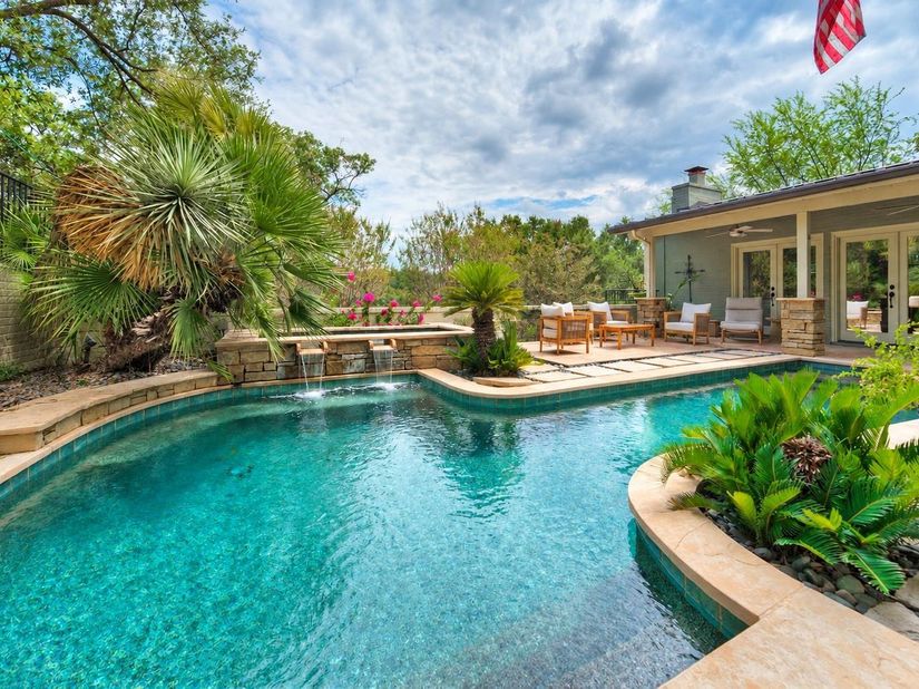 813 Sunfish ST, Lakeway TX 78734