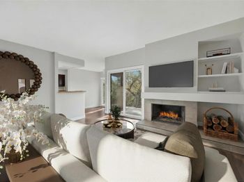 4711 Spicewood Springs RD