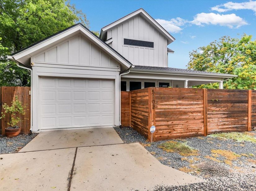 5102 Martin Ave 2, Austin TX 78751