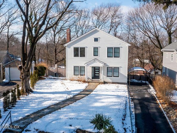 17 Maple Drive, Old Greenwich CT 06870