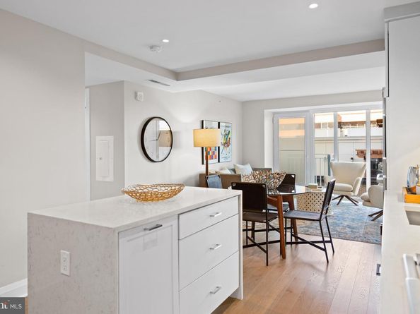 925 N Fairfax Street 406, Alexandria VA 22314