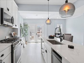 706 NW Longfellow Street NW