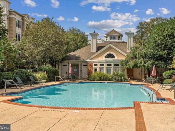 12913 Alton Square 210, Herndon VA 20170