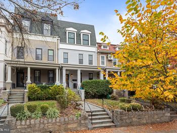 1221 Kenyon Street NW