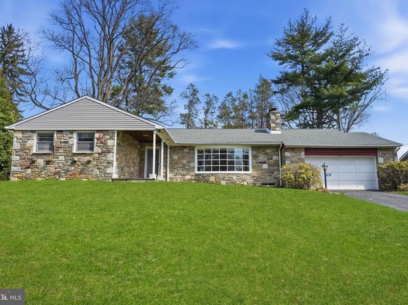 10 Home Road, Hatboro PA 19040