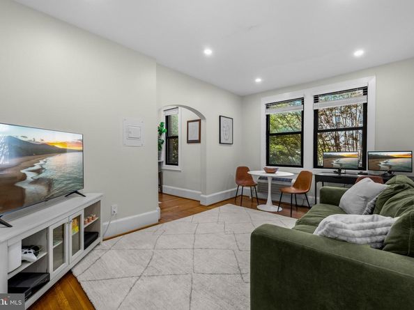 1726 17TH Street NW 201, Washington DC 20009