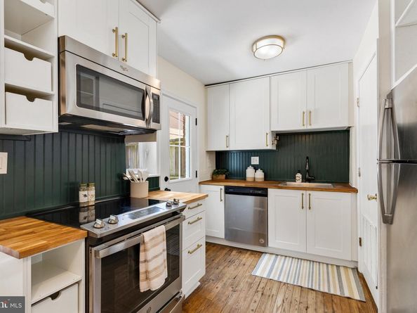 2207 6TH Street S, Arlington VA 22204
