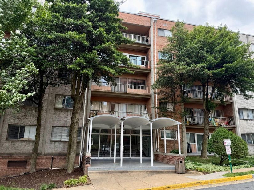 5801 Quantrell Avenue 109, Alexandria VA 22312