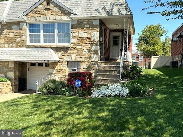 2219 Napfle Avenue, Philadelphia PA 19152