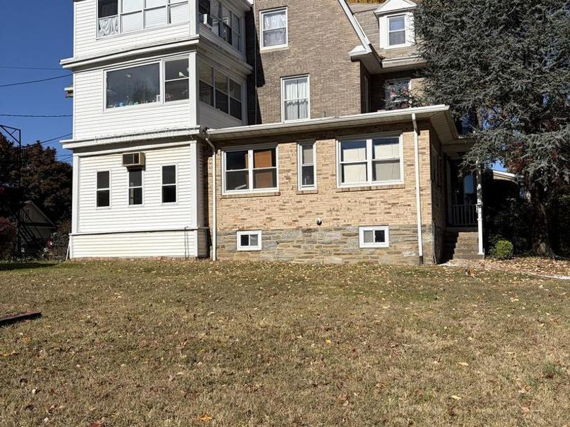 8 Runnemede Avenue, Lansdowne PA 19050
