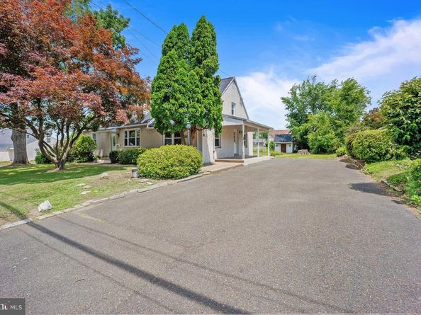 335 Tanner Avenue, Hatboro PA 19040