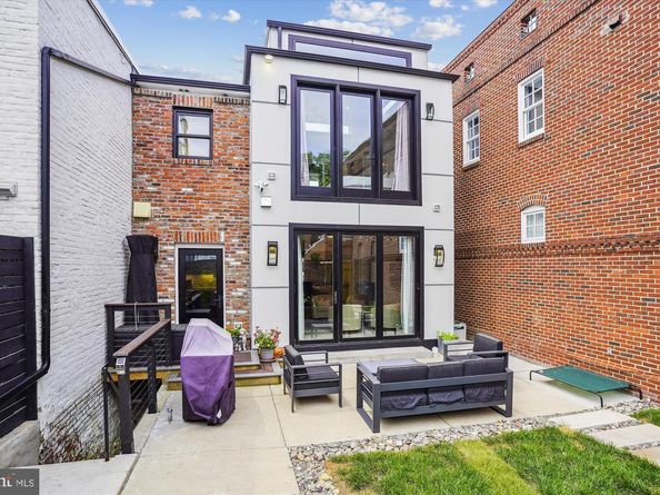 1015 Duke Street, Alexandria VA 22314