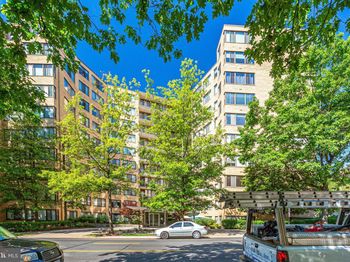 4740 Connecticut Avenue NW