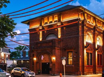 4900 Longshore Avenue