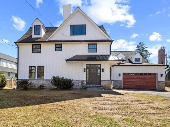 118 W Beechtree Lane, Wayne PA 19087