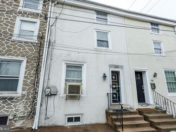 108 Roxborough Avenue