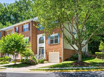 1212 Wild Hawthorn Way