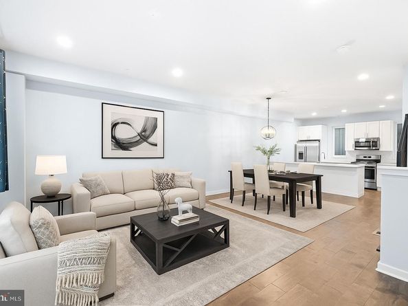 443 Shurs Lane 13, Philadelphia PA 19128