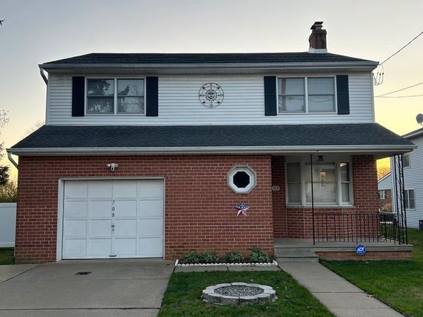 708 Hoffnagle Street, Philadelphia PA 19111