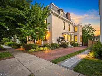 204 E Washington Avenue