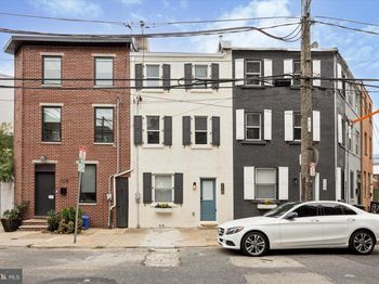 110 W Wildey Street
