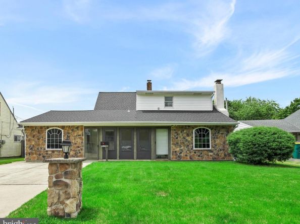 51 Nickelhill Lane, Levittown PA 19054