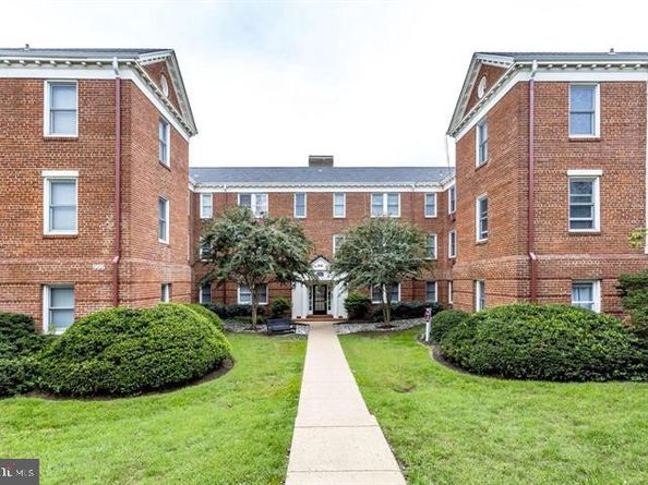 906 S Washington Street S 307, Alexandria VA 22314