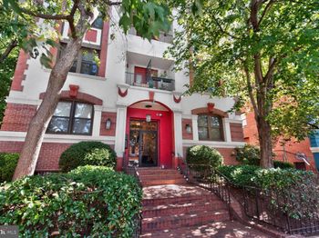 1495 Newton Street NW