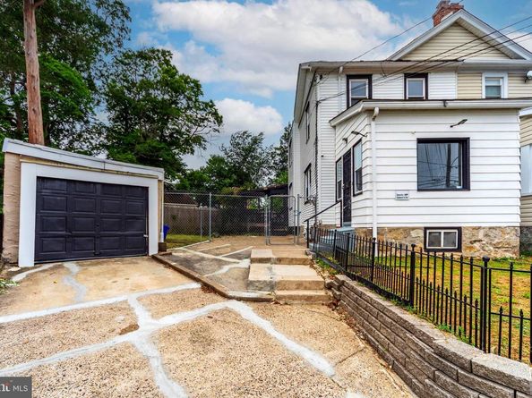 552 Larchwood Avenue, Upper Darby PA 19082