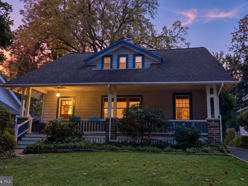 120 Heacock Lane, Wyncote PA 19095