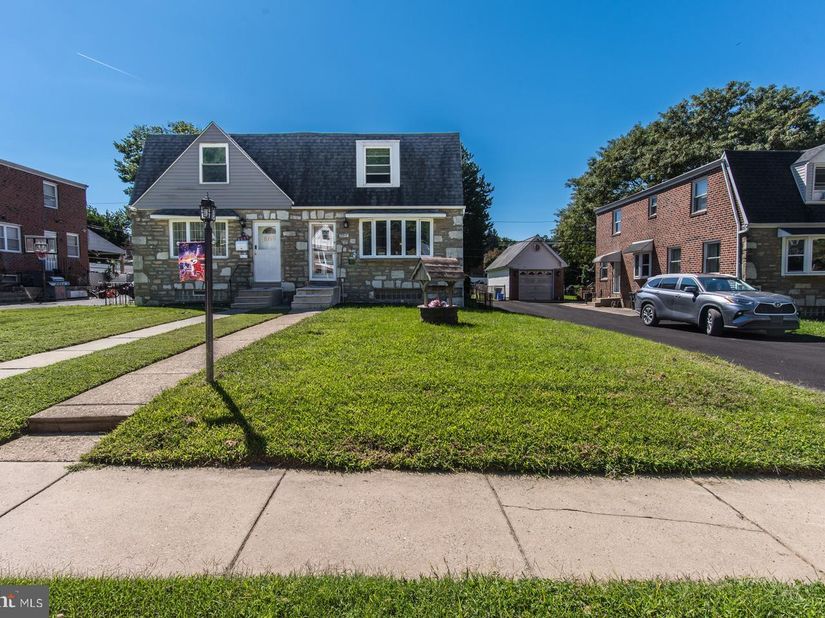 8617 Alicia Street, Philadelphia PA 19115