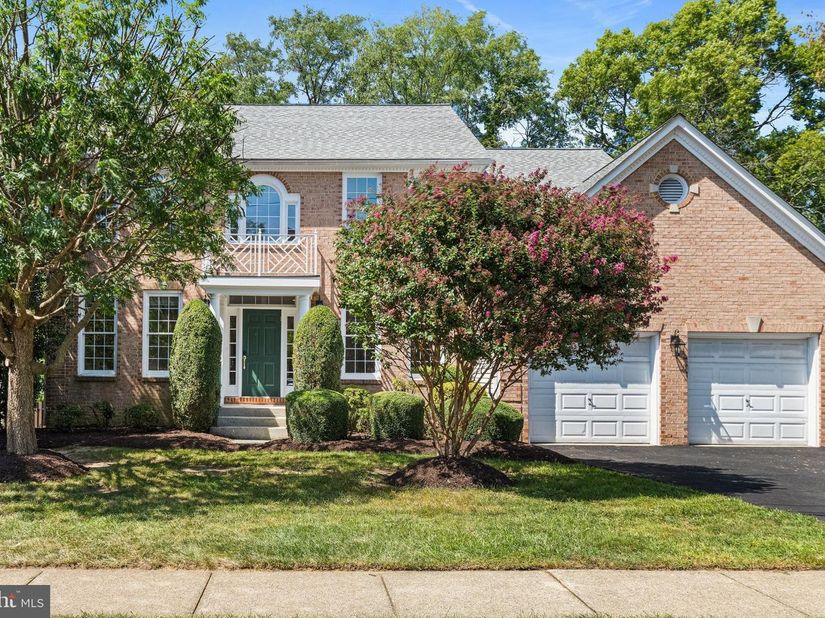 1944 Lord Fairfax Road, Vienna VA 22182