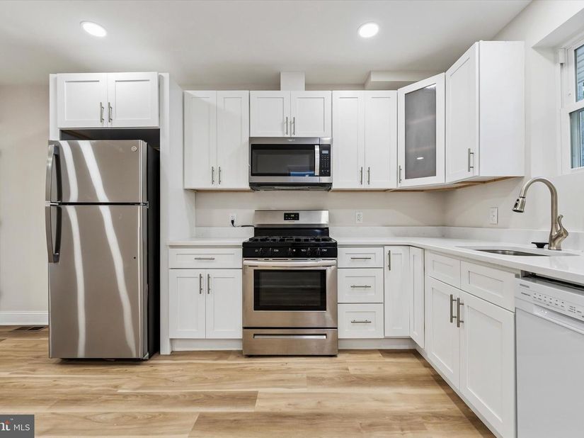 1924 S 21st Street, Philadelphia PA 19145