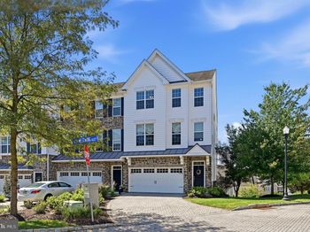 121 Corvus Circle
