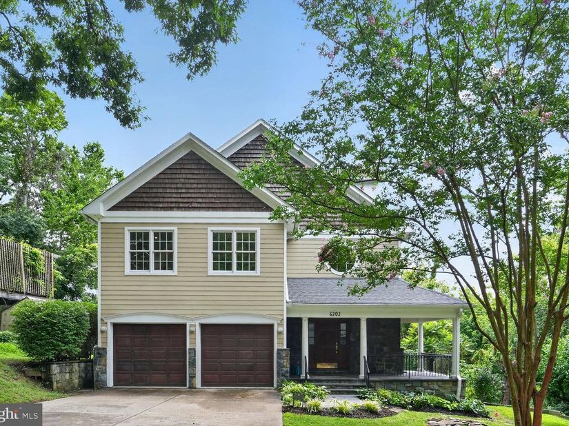 6202 Windward Place, Bethesda MD 20816