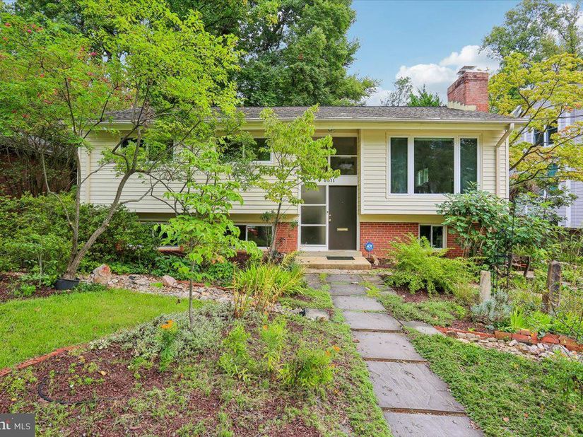6511 Callander Drive, Bethesda MD 20817