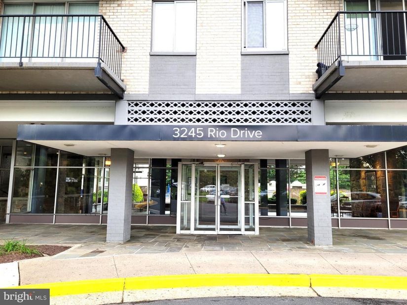 3245 Rio Drive 806, Falls Church VA 22041
