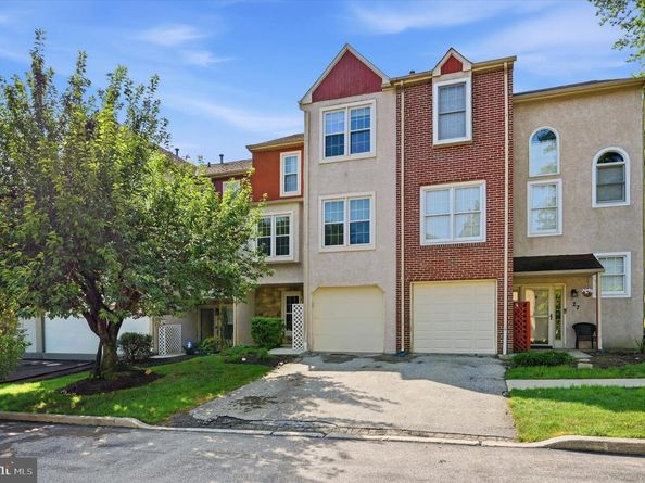 1 Forsythia Court, Lafayette Hill PA 19444