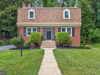 6536 Oakwood Drive