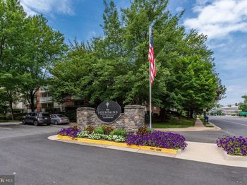 1504 Lincoln Way