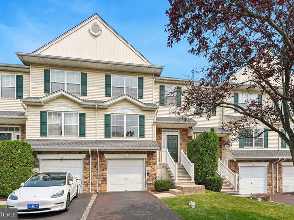 475 Glenn Rose Circle, King Of Prussia PA 19406