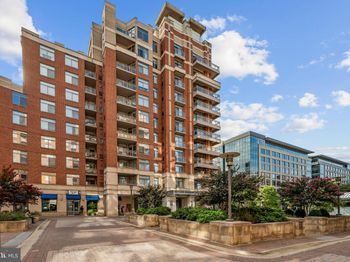 3600 S Glebe Road