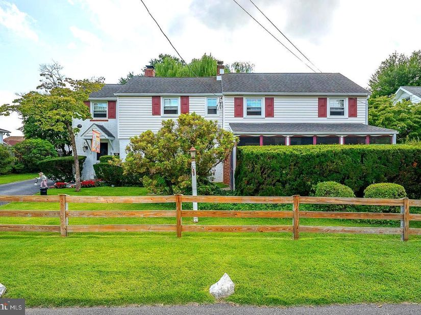 522 Wilde Avenue, Drexel Hill PA 19026