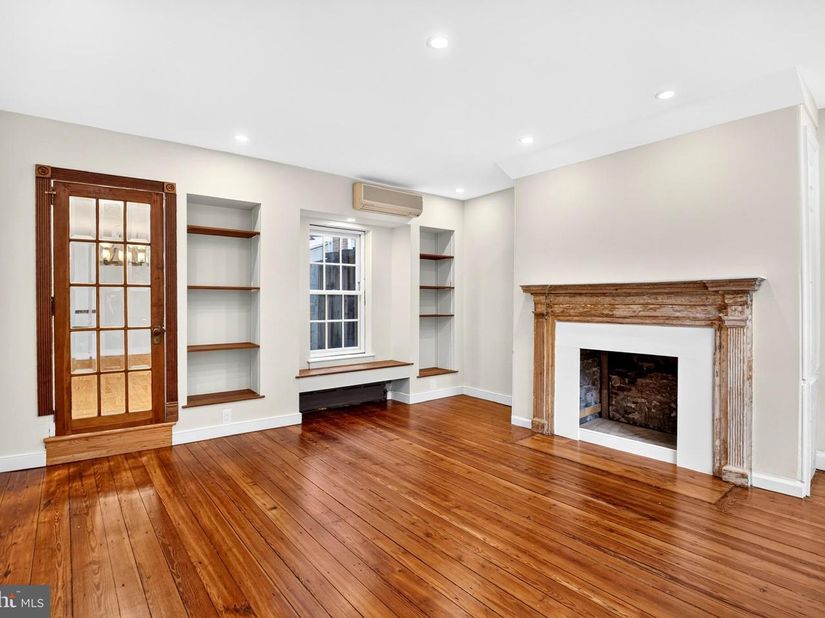 108 Kenilworth Street, Philadelphia PA 19147