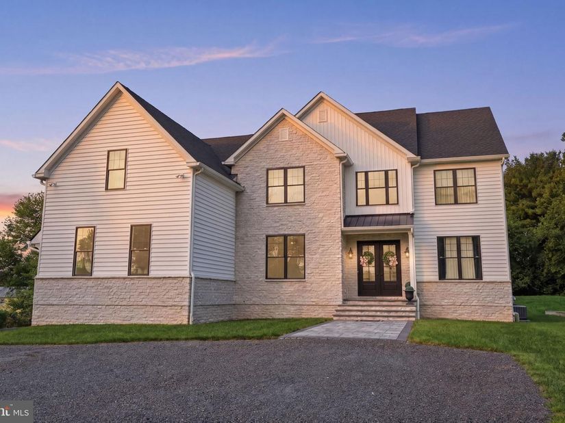 2640 Windy Bush Road, Newtown PA 18940